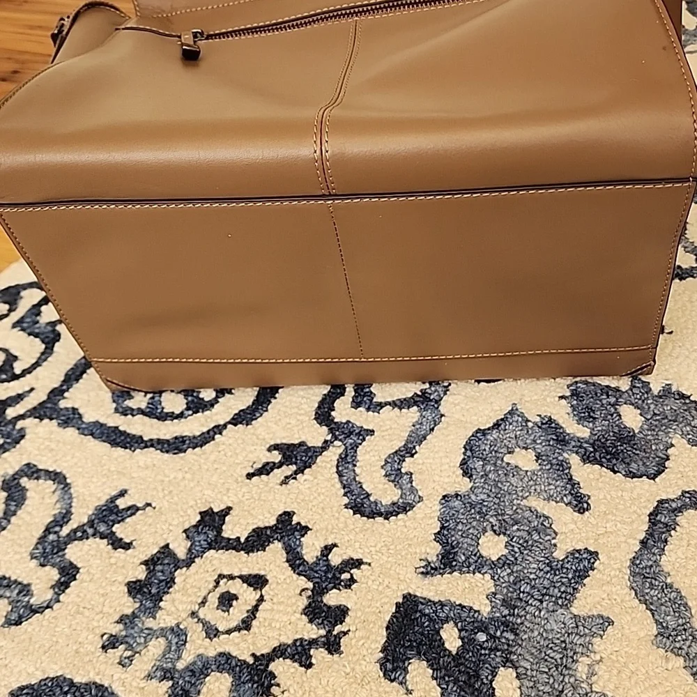 Vince Camuto Elegant Colorblock Leather Handbag NWOT